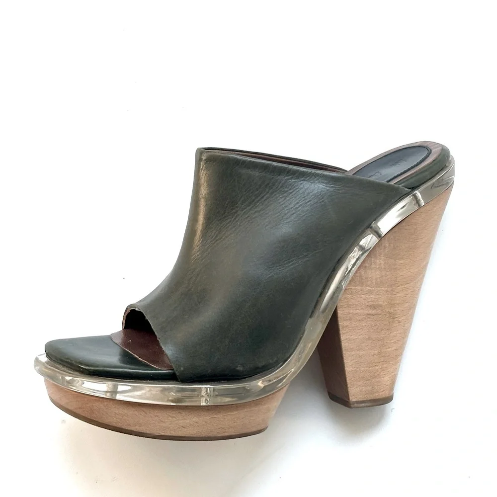 Marni Olive Green Leather with Clear plastic & Wood Platform, size 39, US 8